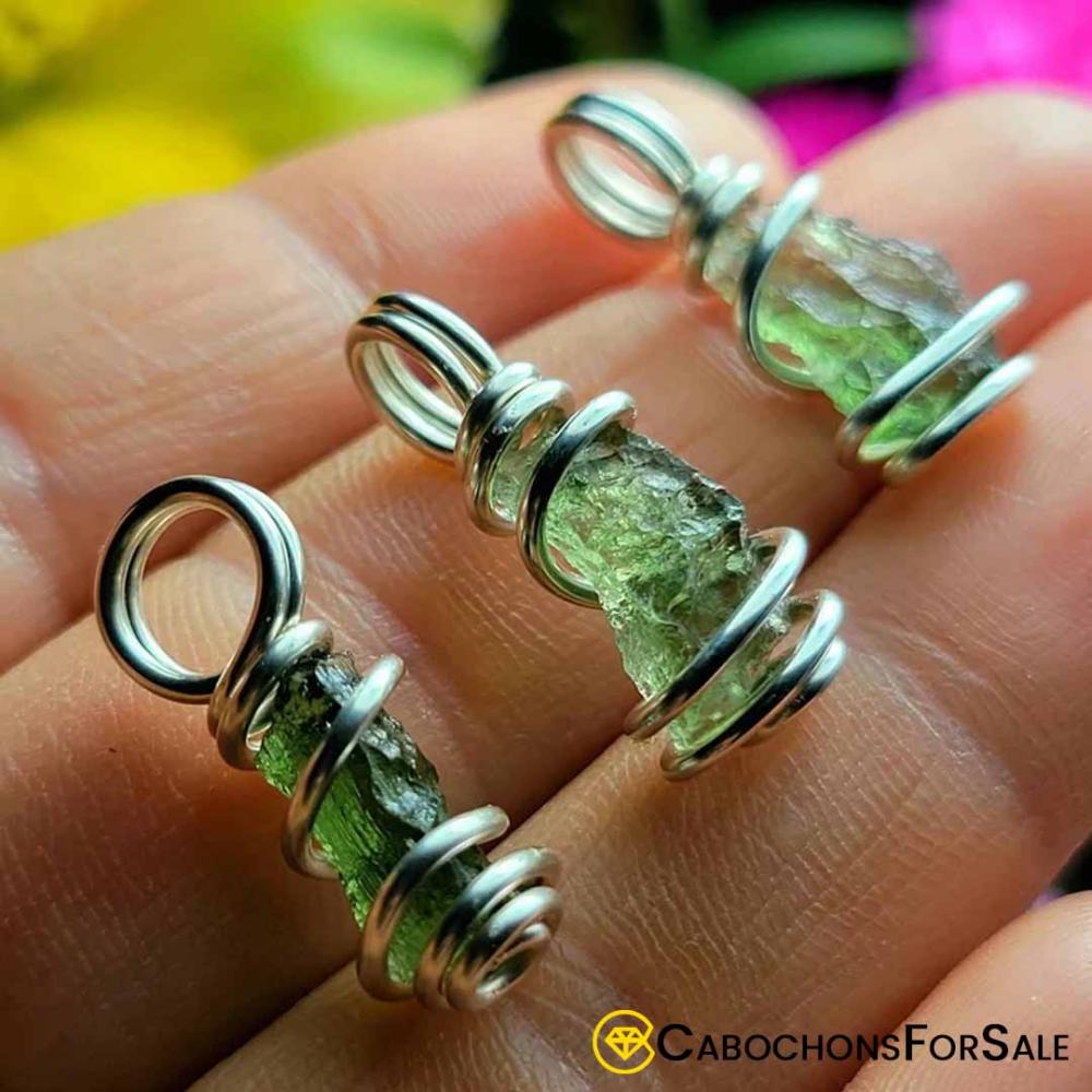 best-moldavite-jewelry-and-gemstone-designs